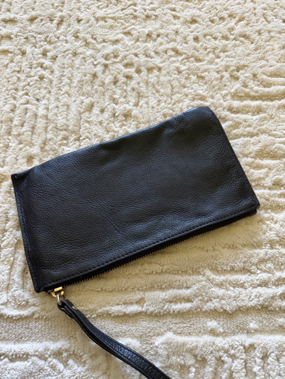 Michael Kors Black Leather Wristlet Clutch Zip Pouch Wallet Large MK Gold Logo - Picture 2 of 5